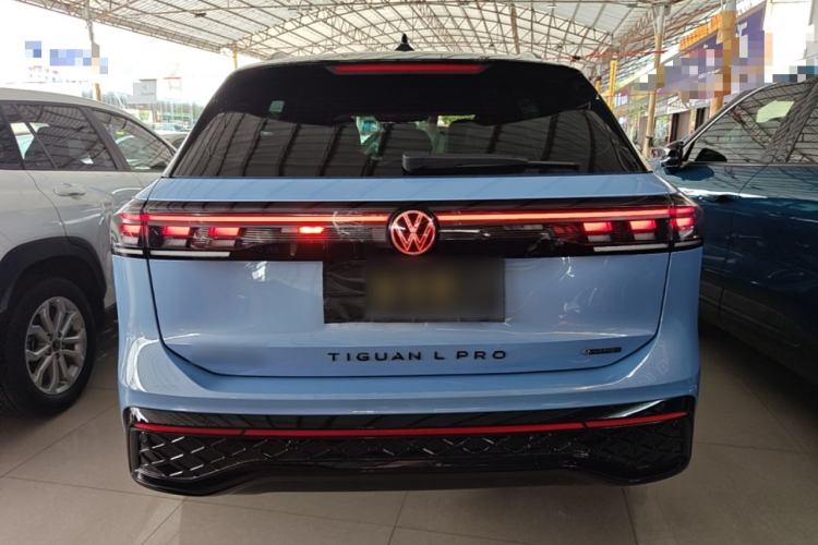 Volkswagen Tiguan L 2024 — фото 5