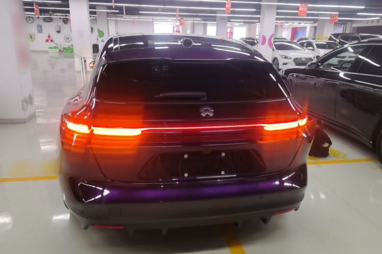 NIO ET5T 2024 — 5