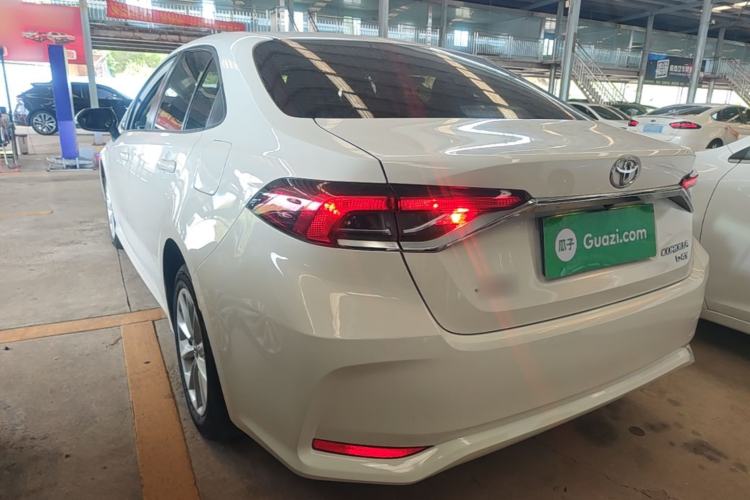 Toyota Corolla 2021 — 4
