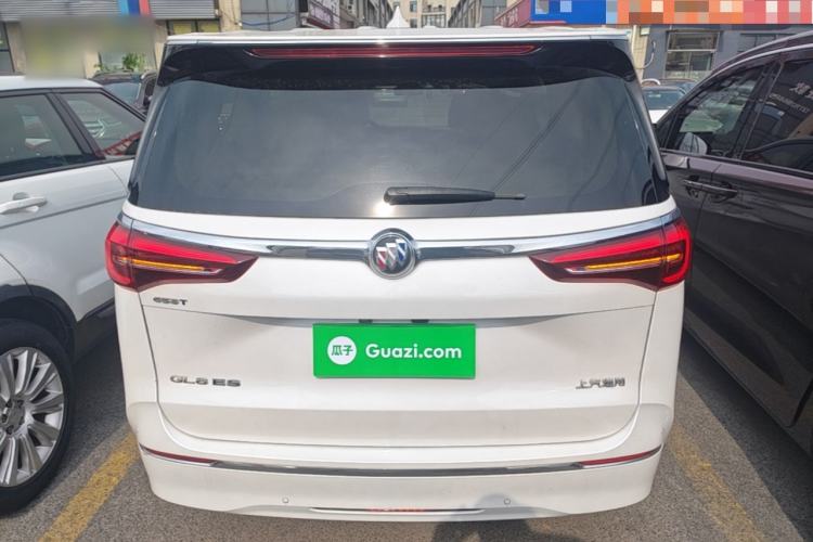Buick GL8 2022 — 5