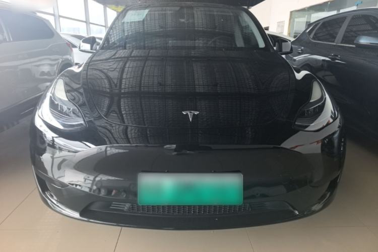 Tesla Model Y 2022 — 2
