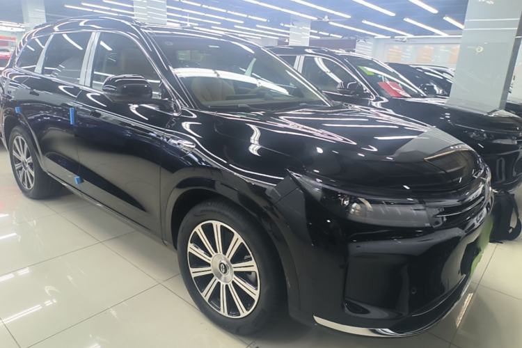 AITO M7 2024 — 3