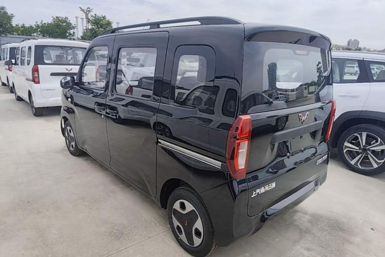 Wuling Zhiguang 2025 — 4
