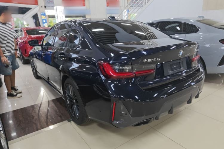 BMW 325i 2024 — 4