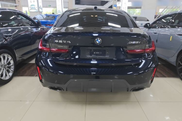 BMW 325i 2024 — 5