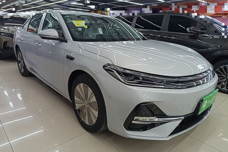 Geely Galaxy A7 2025 — 3