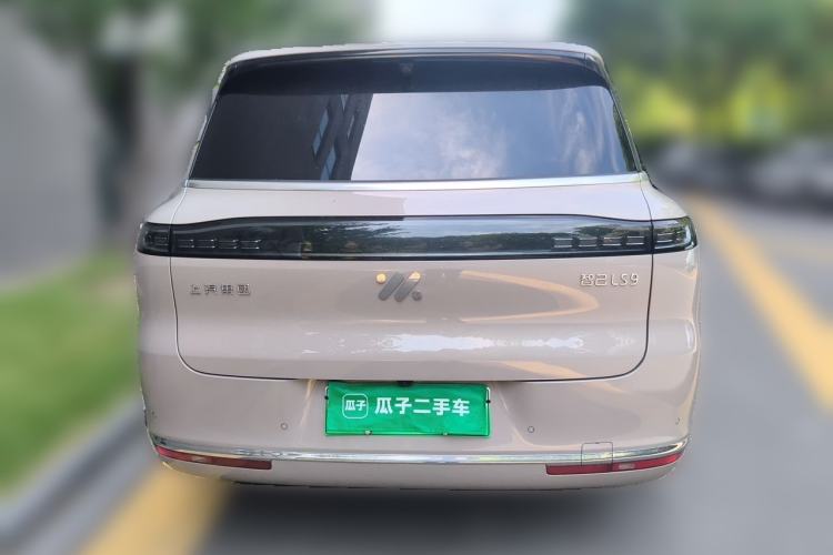 IM LS9 2026 — 5