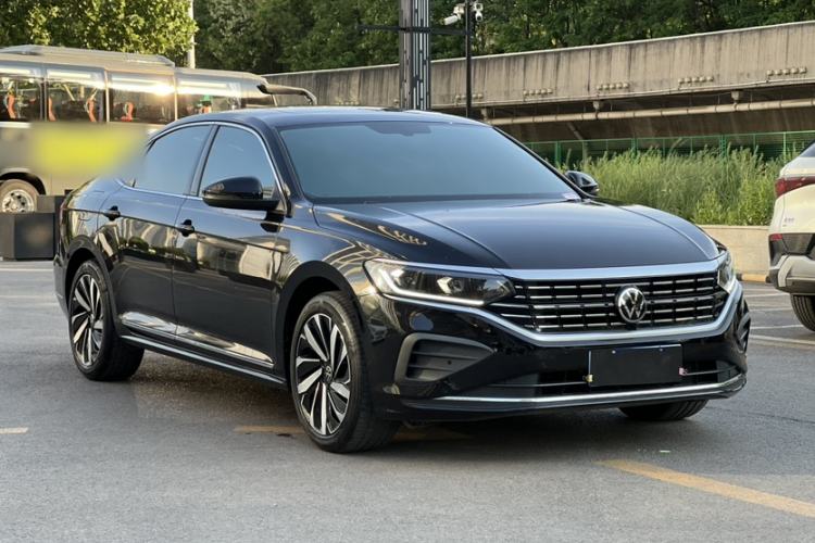 Volkswagen Passat 2024 — 3