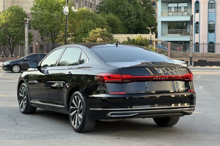 Volkswagen Passat 2024 — 5