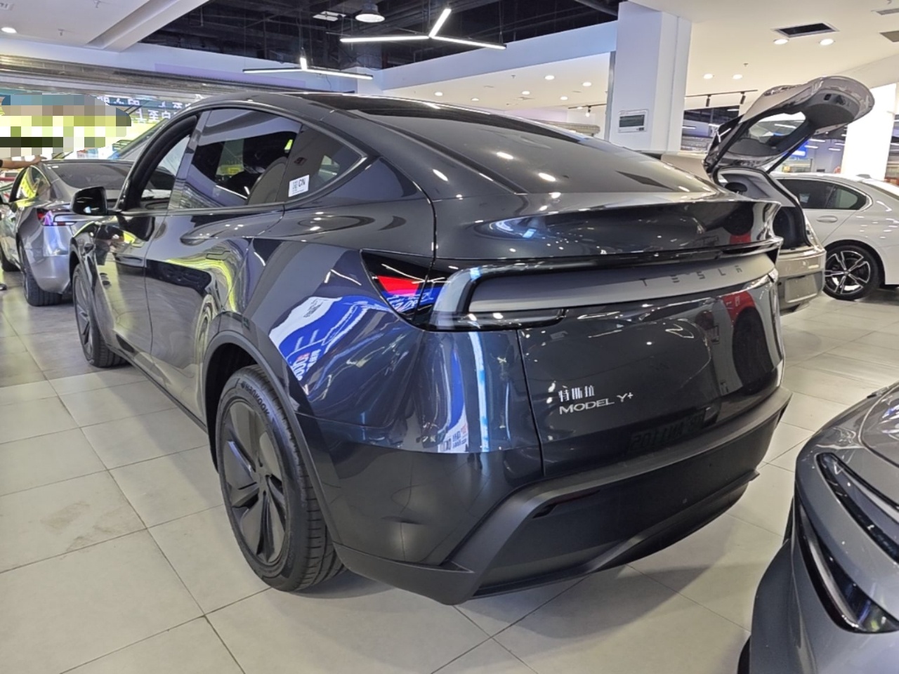 Tesla model y 2026 — фото 4