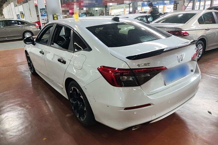 Honda Civic 2022 — 4