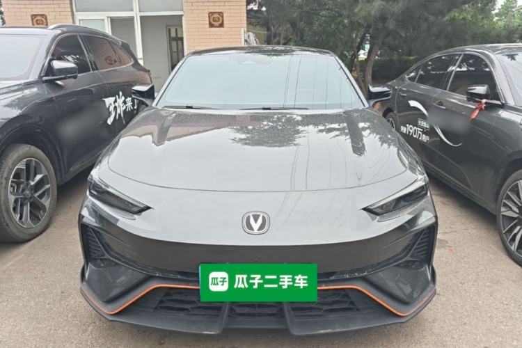 ChangAn UNI-V 2025 — 2