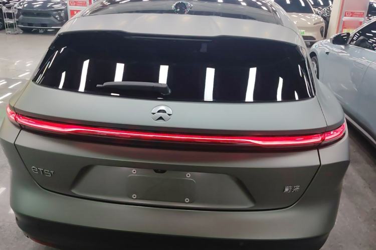NIO ET5T 2024 — 5