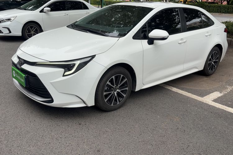 Toyota Corolla 2024 — 4