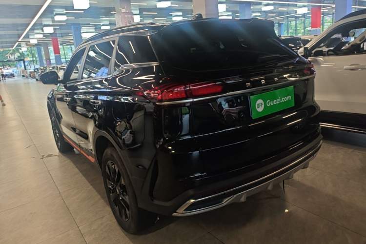 Geely Emgrand X7 2022 — 4