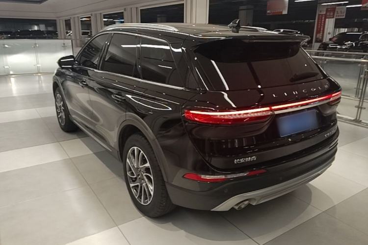 Lincoln Corsair 2022 — 4