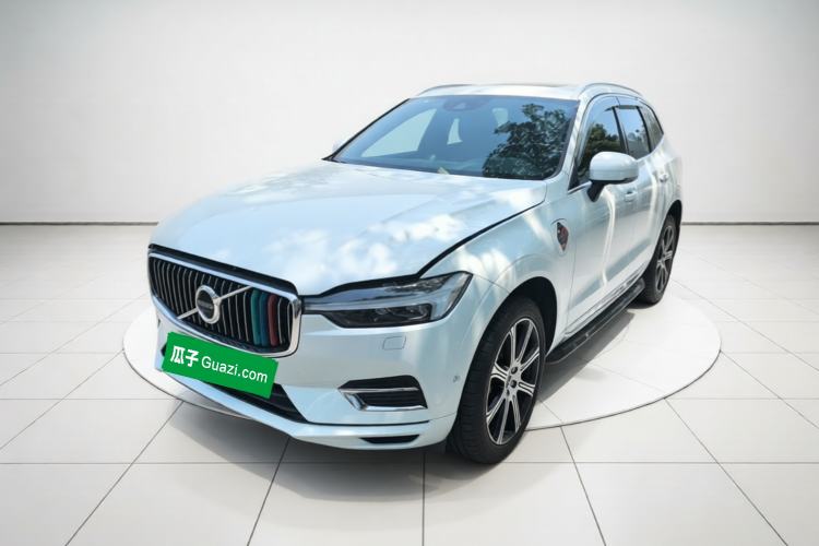 Volvo xc60 new energy 2021 — фото 1