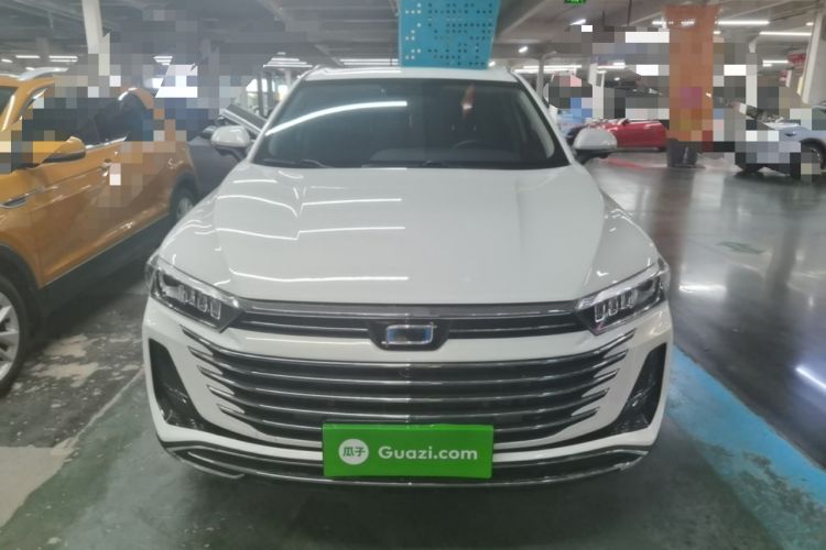 Bestune T77 2023 — 2