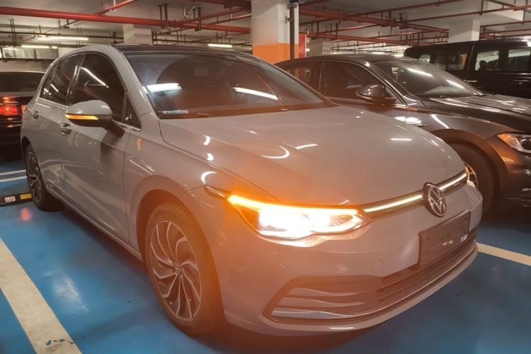 Volkswagen Golf 2023 — 3