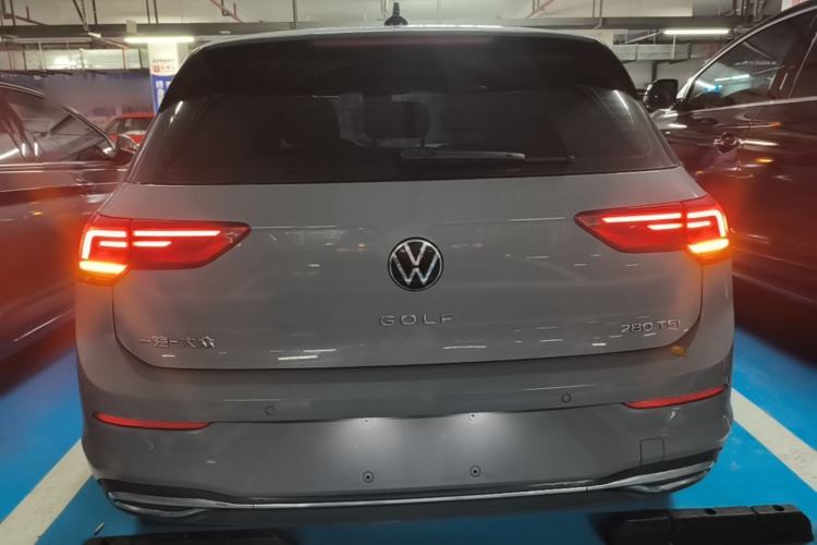Volkswagen Golf 2023 — 5