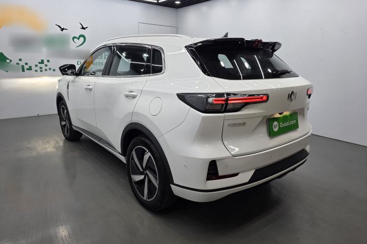 ChangAn NEVO Q05 2023 — 5