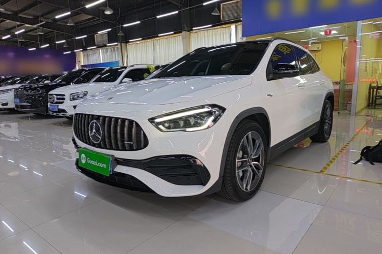 Mercedes-Benz AMG GLA 35 2021 — фото 1