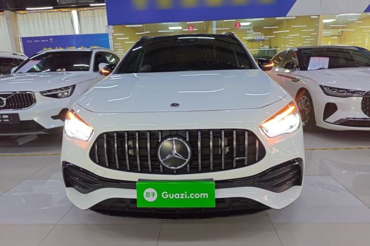 Mercedes-Benz AMG GLA 35 2021 — фото 2