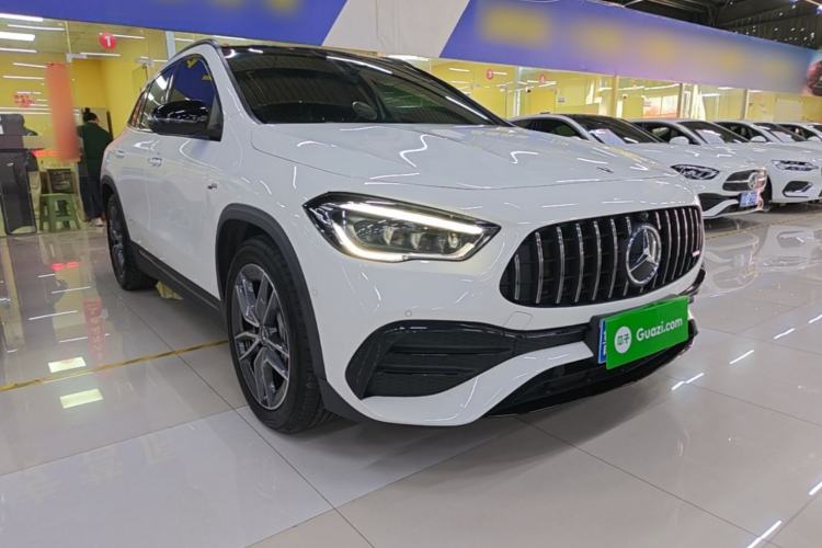 Mercedes-Benz AMG GLA 35 2021 — фото 3
