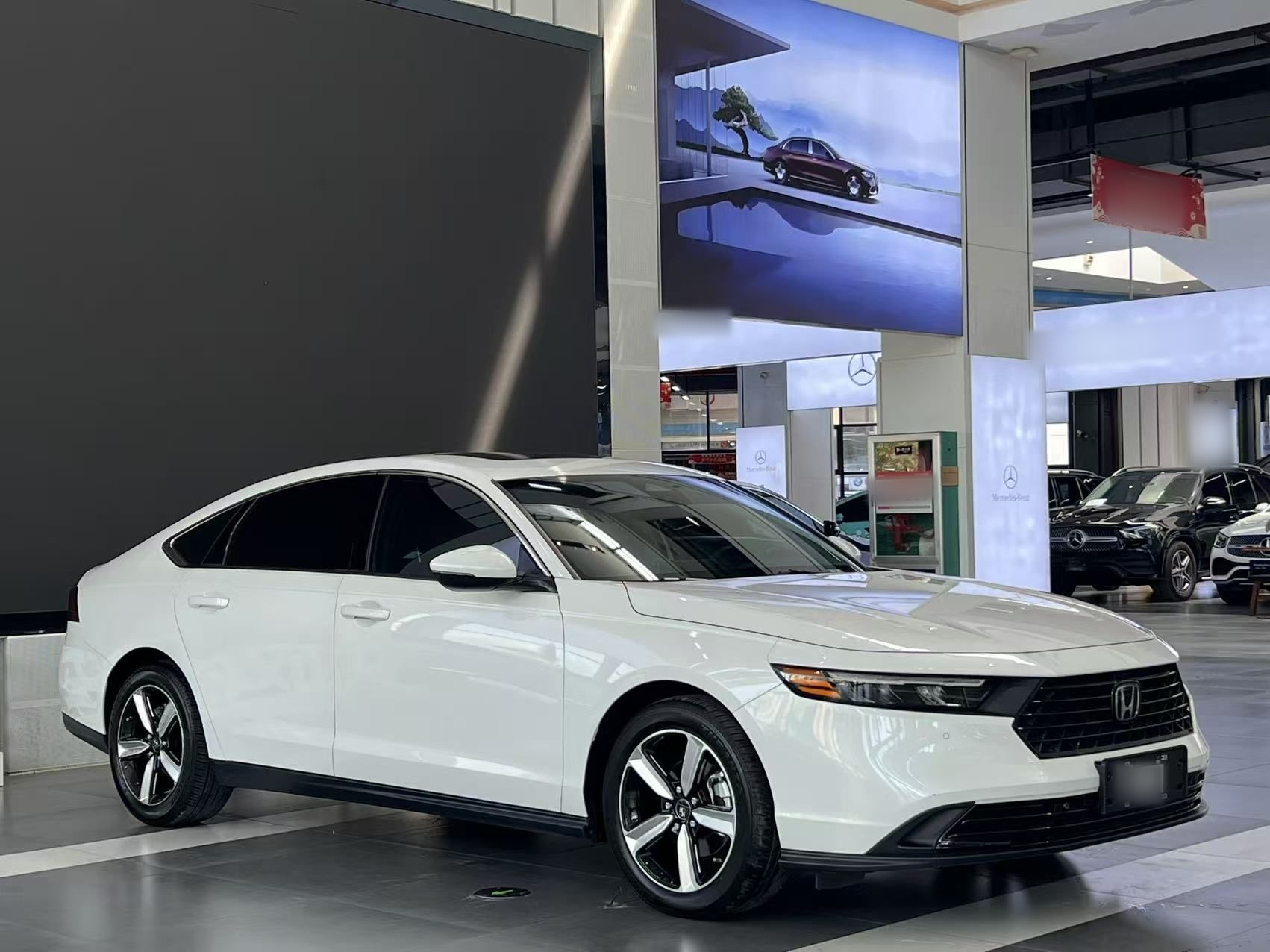 Honda Accord 2023 — фото 4