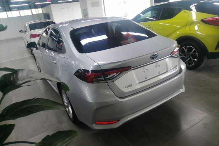 Toyota Corolla 2021 — 4