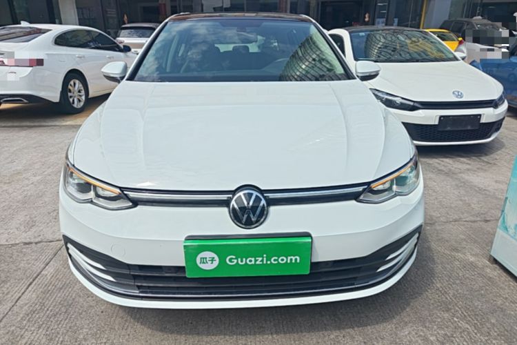 Volkswagen Golf 2021 — 2