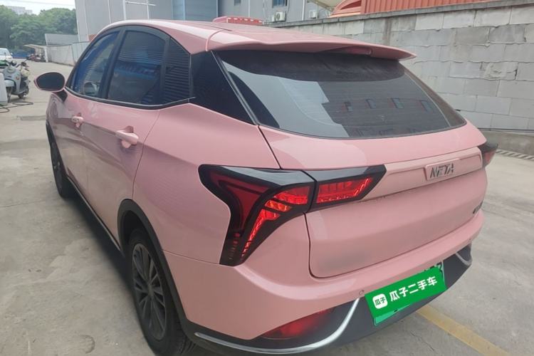 Neta V 2022 — 4