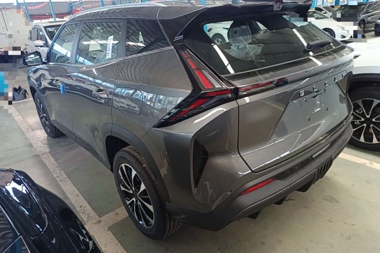 Geely Emgrand X7 Sport 2026 — 4