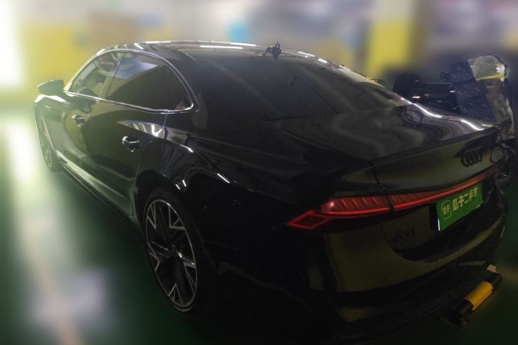 Audi A7L 2022 — 4