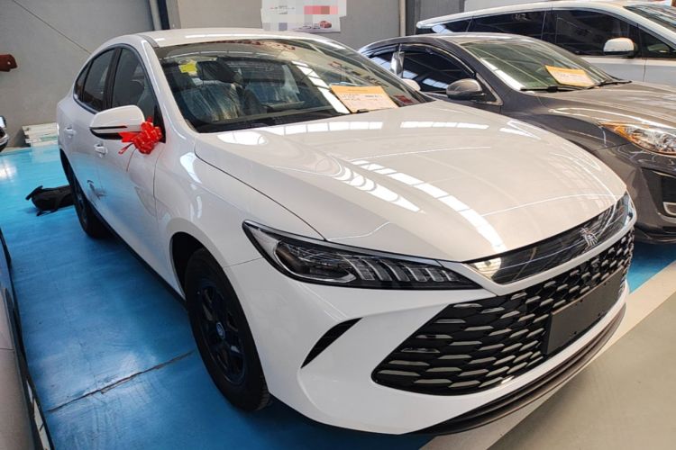 BYD Qin PLUS 2026 — 3
