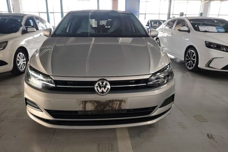 Volkswagen Polo 2019 — 2