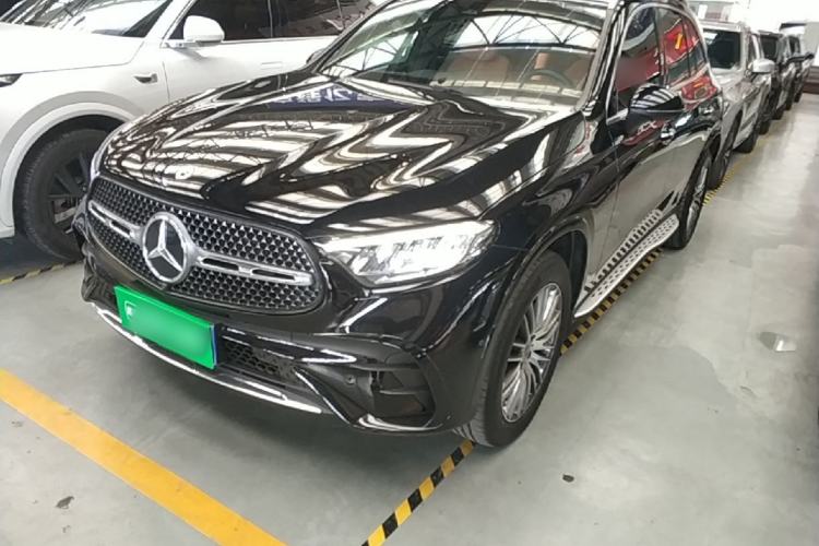 Mercedes-Benz GLC 300 L 2025 — фото 1