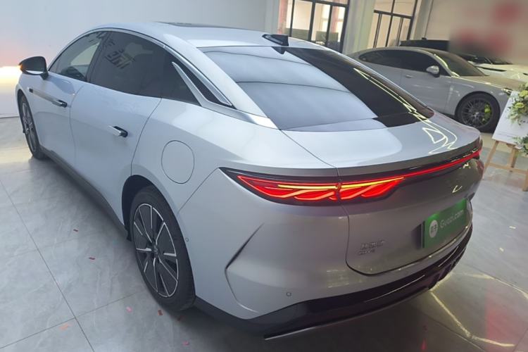 BYD Han L 2025 — 4