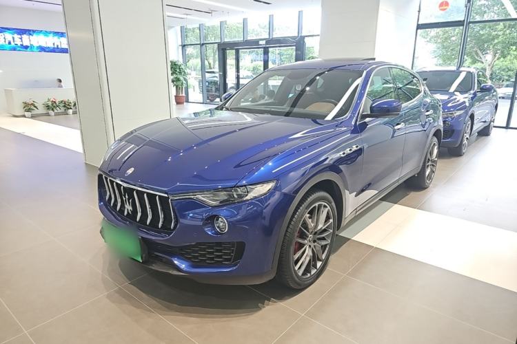 Maserati levante 2021 — фото 1