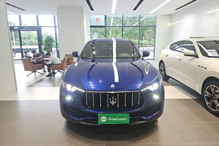 Maserati levante 2021 — фото 2