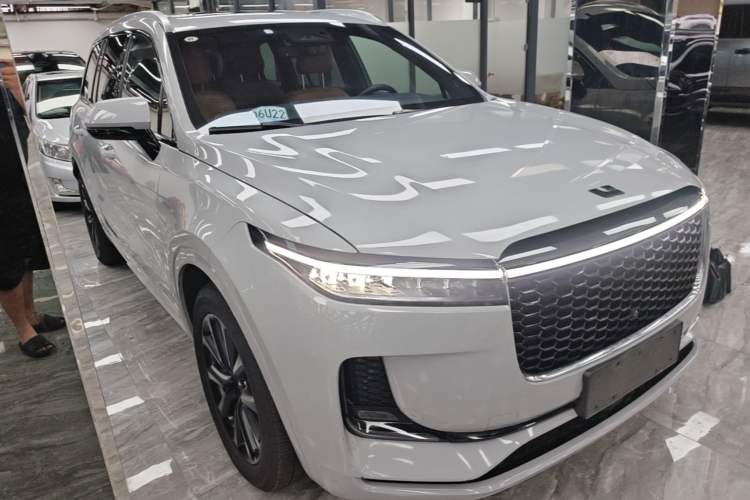 Li Auto ONE 2021 — 3