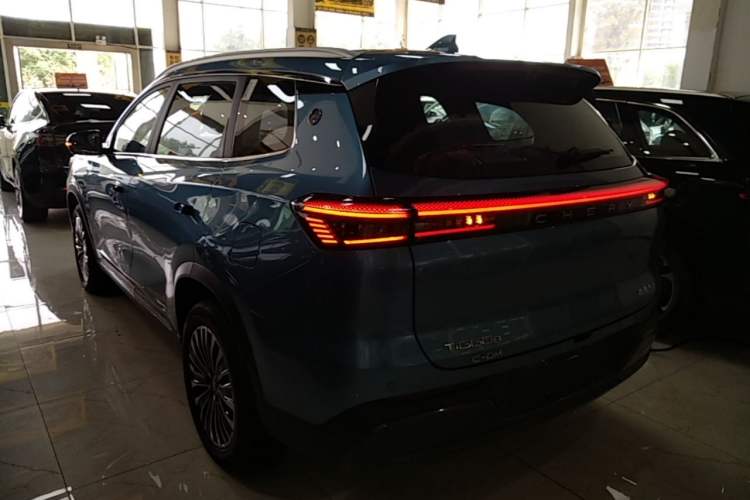 Chery Tiggo 8 Plus C-DM 2025 — 4