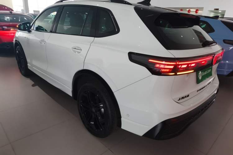 Volkswagen Tiguan L 2026 — 4