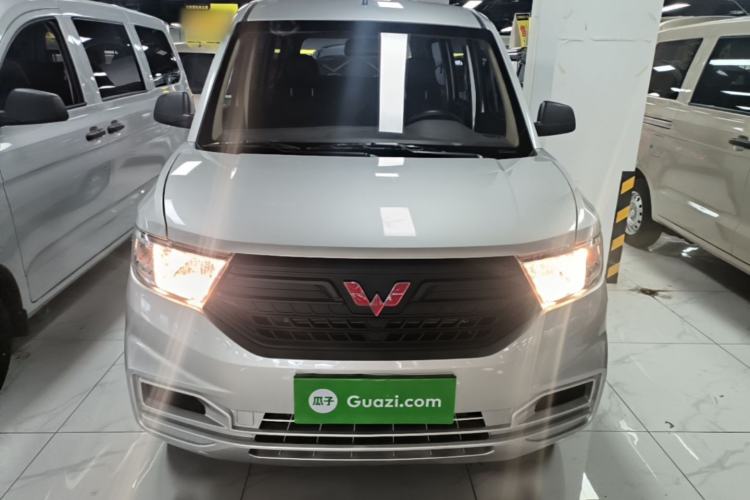 Wuling Hongguang V 2022 — фото 2