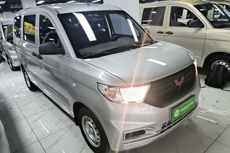 Wuling Hongguang V 2022 — фото 3