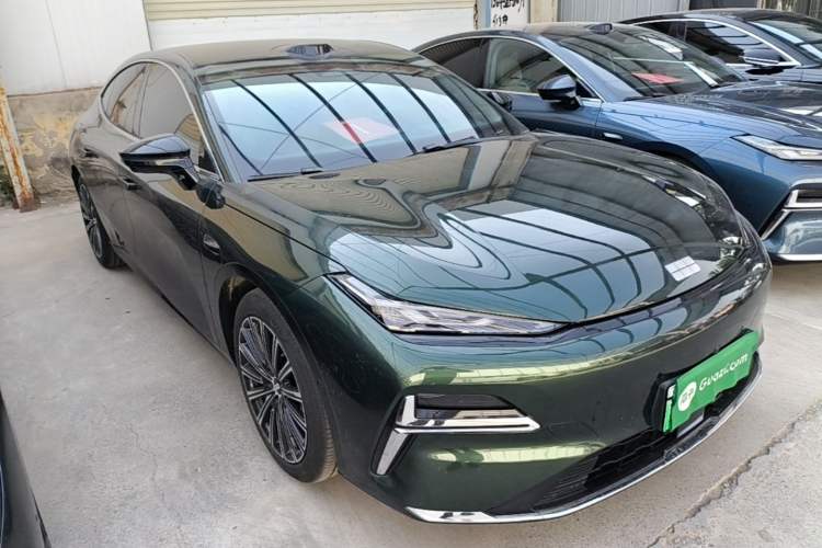 Geely Galaxy 8 2025 — 3
