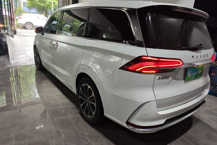 Roewe iMAX8 2021 — 4