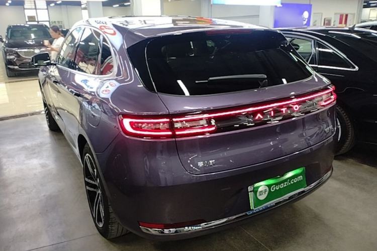 AITO M5 2025 — 4