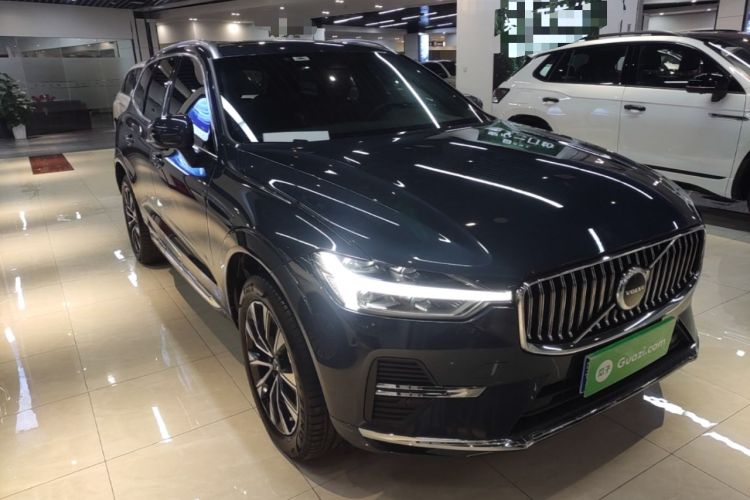 Volvo XC60 2024 — 3