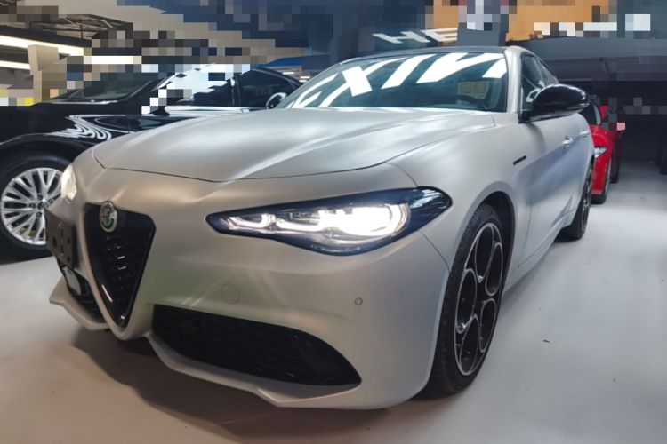 Alfa Romeo romeo giulia 2023 — фото 1